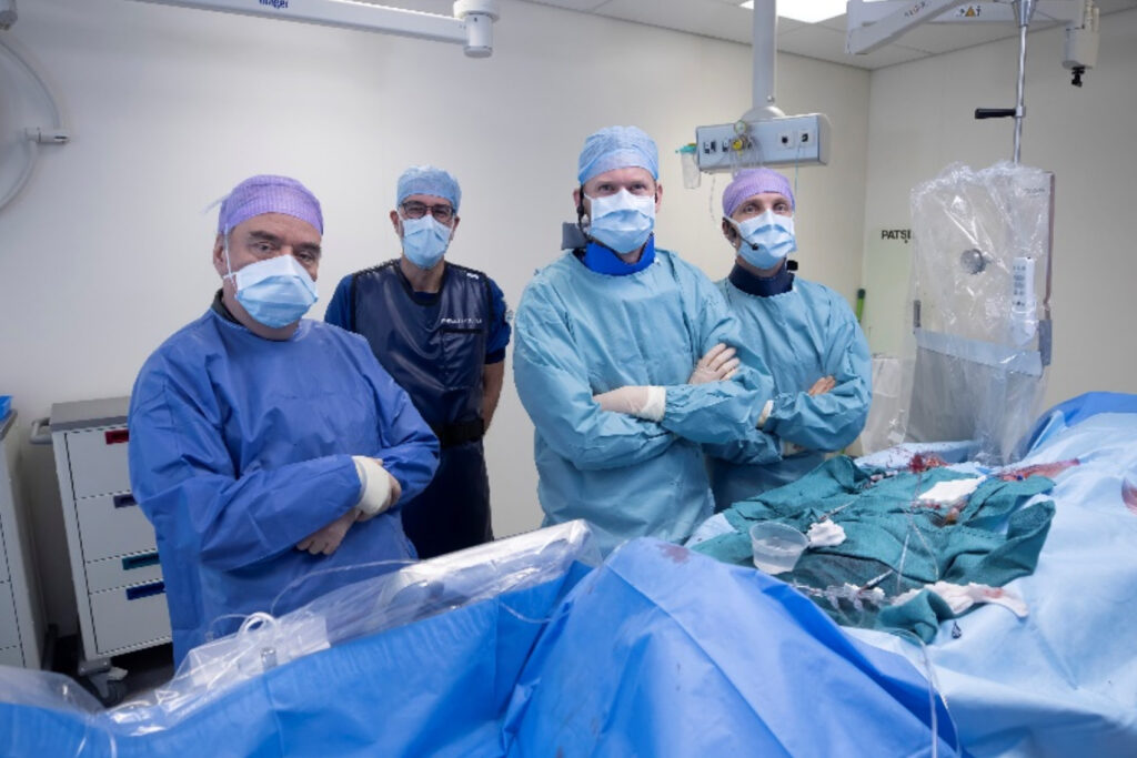 Practicing experts who offer specialized training programs.